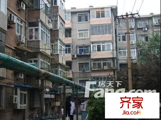 臥龍北里