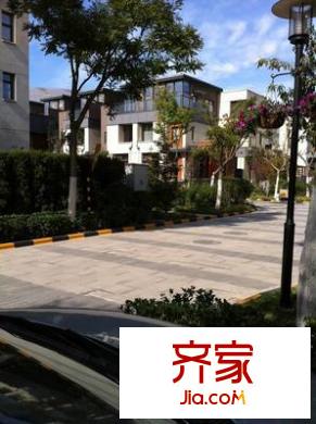 招商鉆石山別墅外景圖 