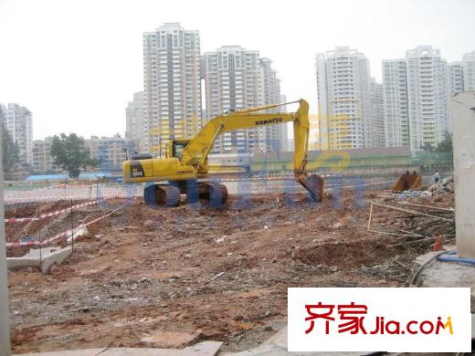 理想青年荟配套图周边-新世界花园2期工地
