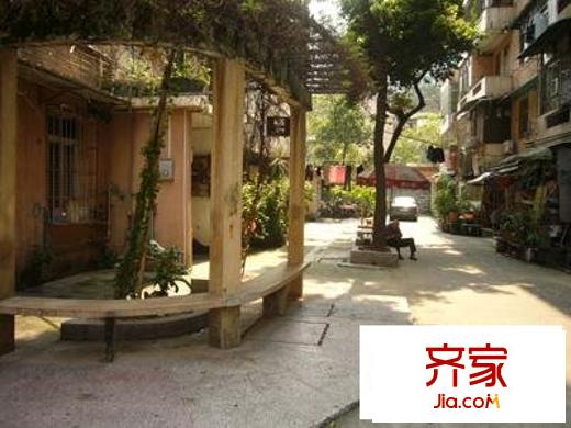 水均大街小区外景图