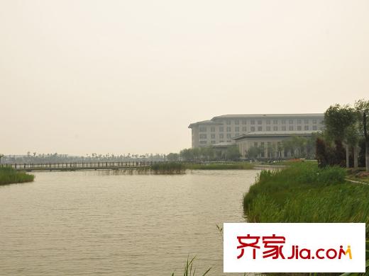 海泰渤龍灣周邊臨近的渤龍湖