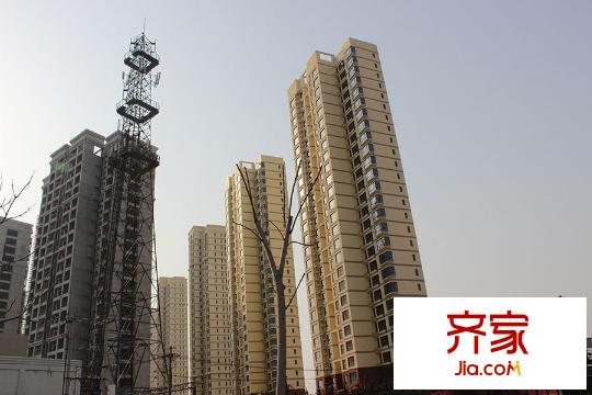 學(xué)仕府花園小區(qū)樓棟實(shí)景（2015-03）