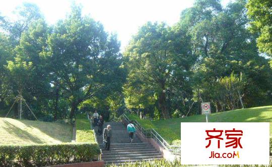 越华路小区外景图