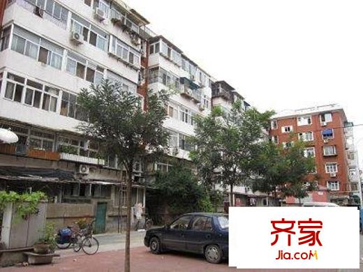 堤?hào)|里外景圖