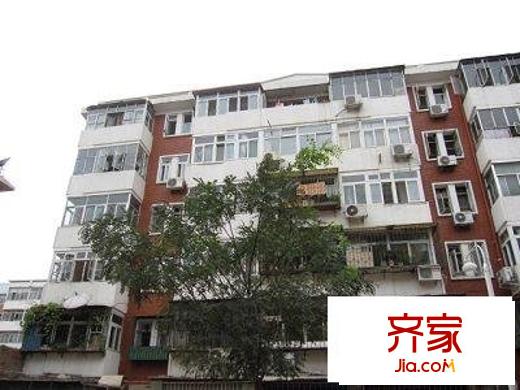 堤?hào)|里外景圖