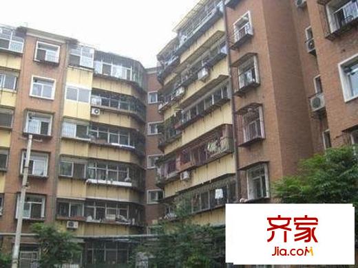 春江里外景圖