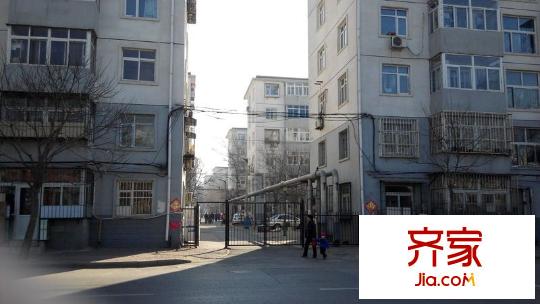 建湖里外景圖