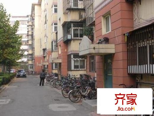 順園公寓外景圖