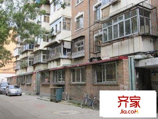 燕園里外景圖