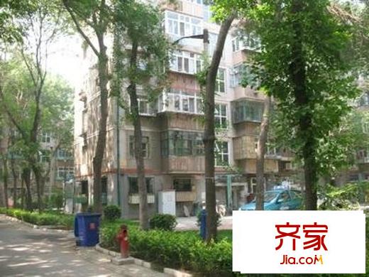 鳳城樓外景圖