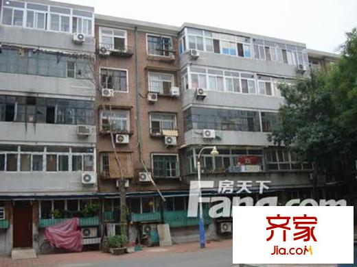 臥龍南里外景圖
