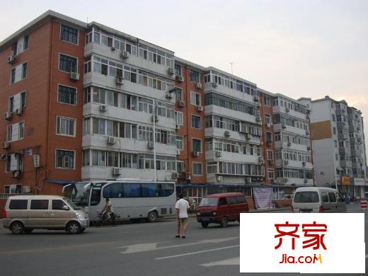 華章里外景圖