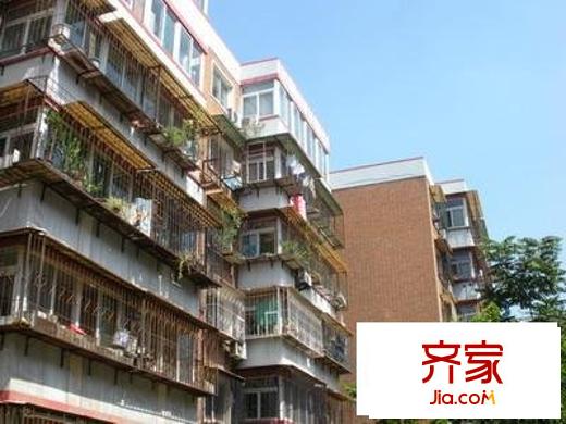 興源公寓外景圖