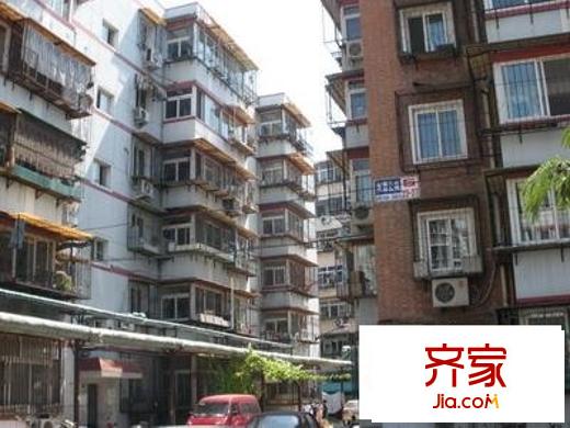 興源公寓外景圖