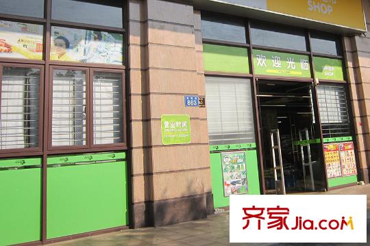 东湖洲花园步行10米至项目楼下超市