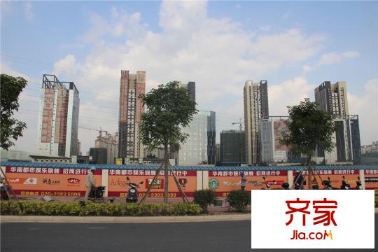 保利大都汇项目楼栋外立面(2015-10-21)