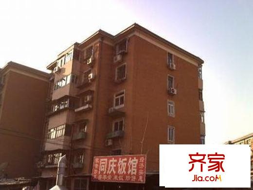 普天里外景圖