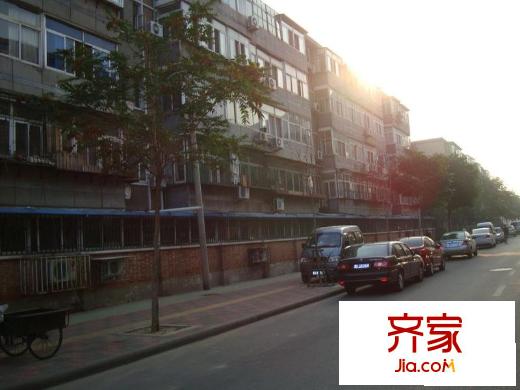平湖西里外景圖
