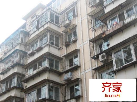 中宇里外景圖