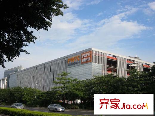 保利天悦往西南约600米的保利世界贸易中心