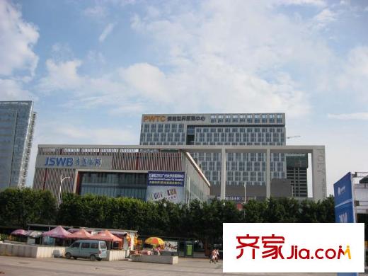 保利天悦往西南约600米的吉盛伟邦