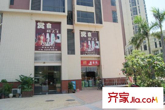 广园东东方名都项目首层的商铺