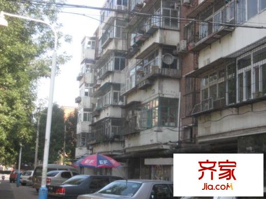 光湖里外景圖