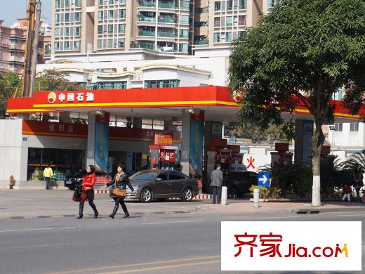 旭日雅苑・幸福里周边1000米天府路加油站