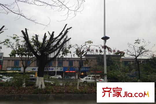 水电广场项目正对面的商业配套