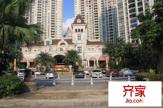 锦绣半岛小区大门口(2015-6)