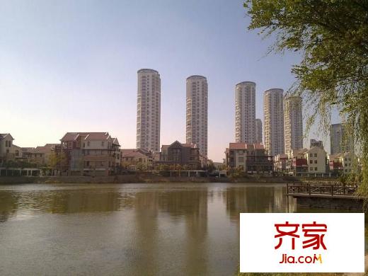 江勝天鵝湖外景圖