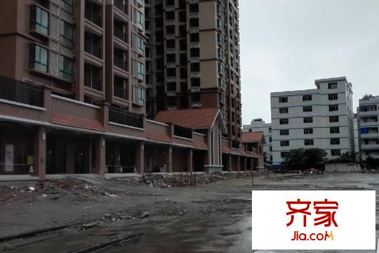 南悦花苑小区内部(2015-4)