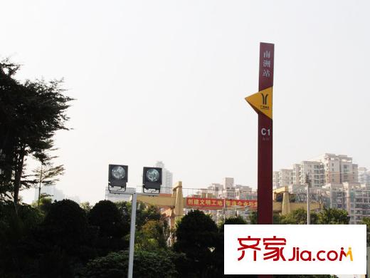 鸿益华府距离项目1200米的地铁南洲站