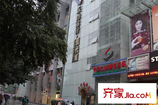 农林华府距离项目500米的东山锦轩・现代城
