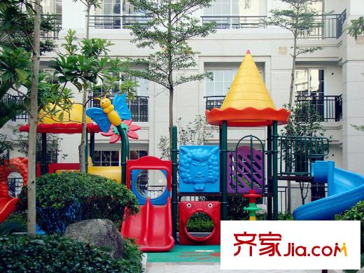 金海岸花园・聚湖儿童游乐场