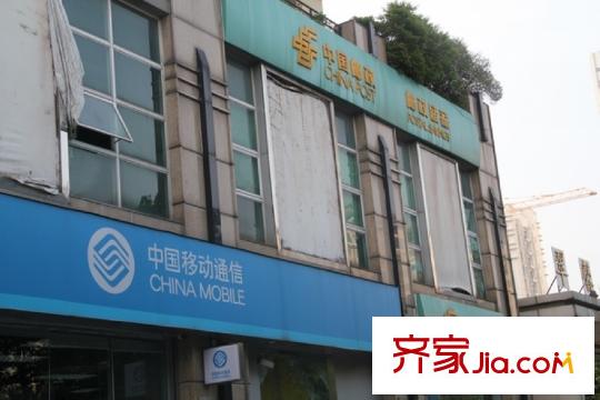 合生广场距离邮政约3分钟