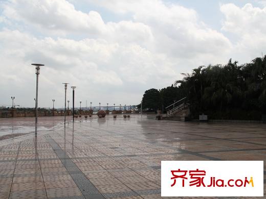 合生华南新城・江山颐景小区滨江文化广场