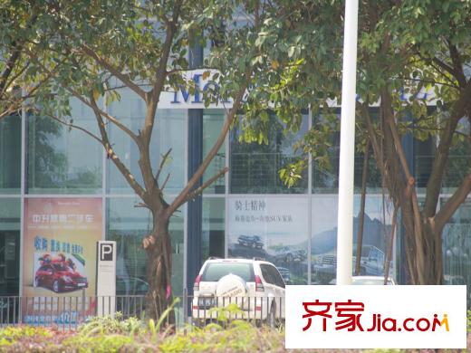 恒展・江山时代花园项目对面商铺
