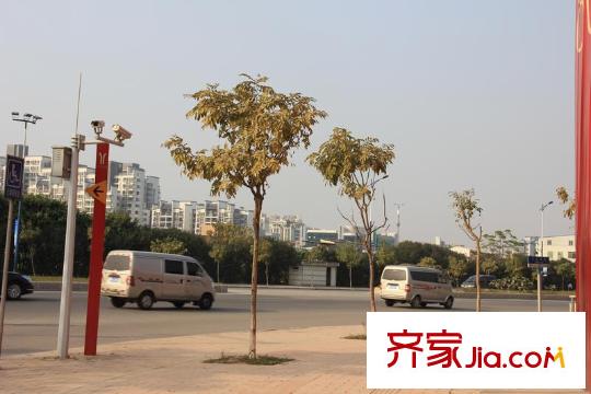 保利云禧离项目5分钟路程的地铁站