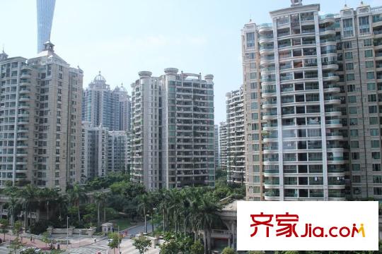 珠江帝景・紫龙府珠江帝景苑,距离项目约100米