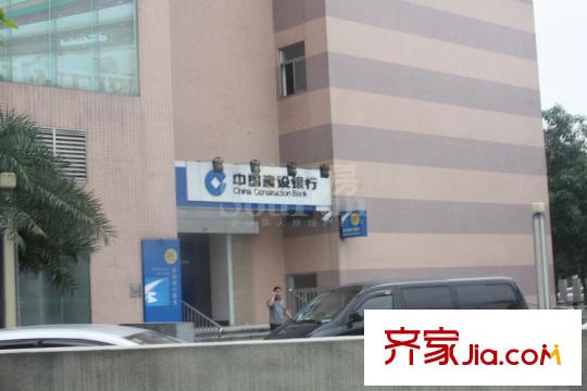 广州新塘新世界花园小区内新塘广场建设银行