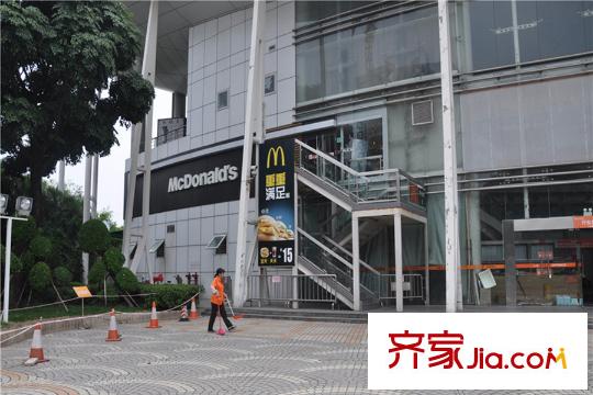 恒洲小苑项目对面的麦当劳