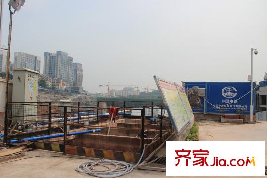 奥园国际中心地铁7号线南村万博站,距离项目步行约5分钟