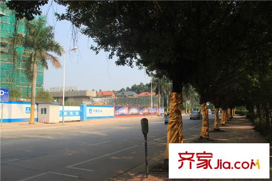 金融街・融穗澜湾步行2分钟的马路