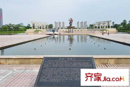 锦绣华天周边龙城广场