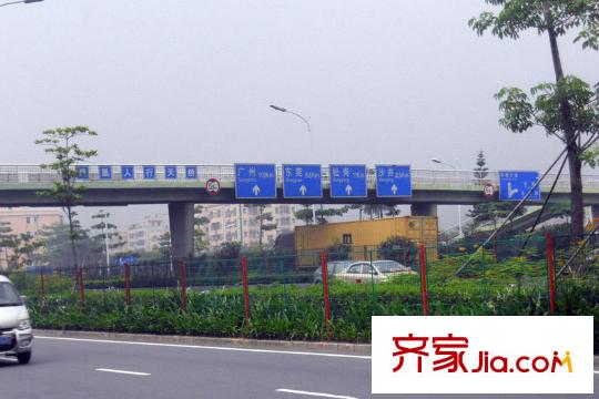 前海湖山壹号周边的主干道107国道