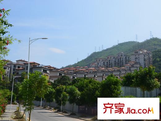 前海康城华府东北方向500米内的紫园别墅