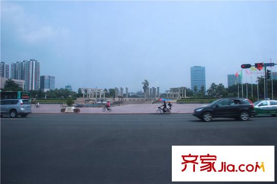 万科广场・V寓300米内龙光城广场