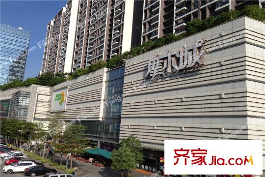 满京华喜悦里对面摩尔城