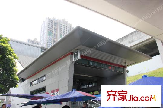 港铁・天颂龙胜地铁站B出口
